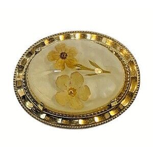 Vintage Flower Dome Brooch Pin  1 3/8" Lucite Gold Tone